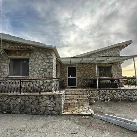 Artemis - Island Apartment